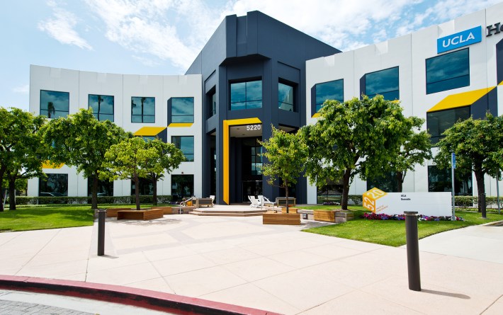 Pacific Concourse 2019-030