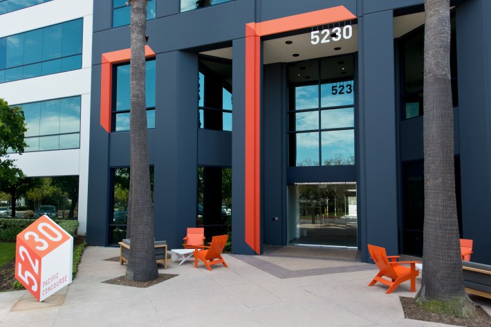 Pacific Concourse 2019-040